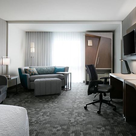 Courtyard By Marriott Omaha Bellevue At Beardmore Event Center Екстер'єр фото