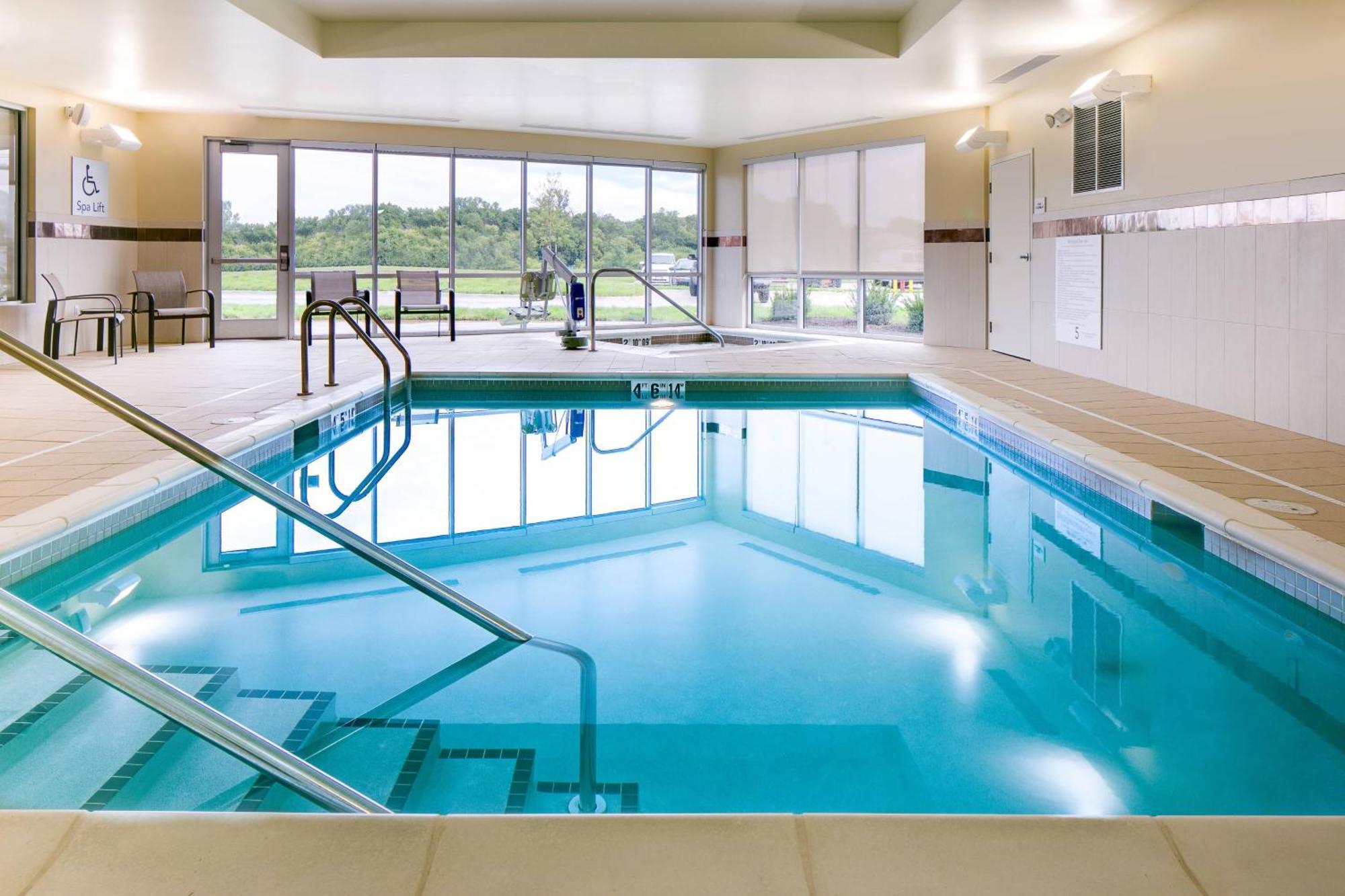 Courtyard By Marriott Omaha Bellevue At Beardmore Event Center Екстер'єр фото