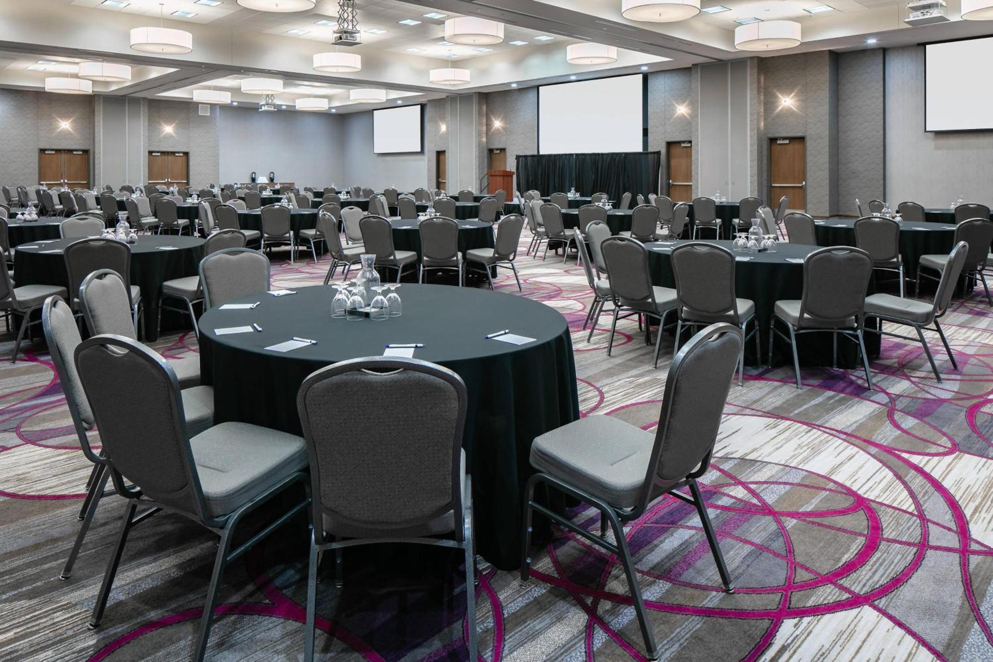 Courtyard By Marriott Omaha Bellevue At Beardmore Event Center Екстер'єр фото