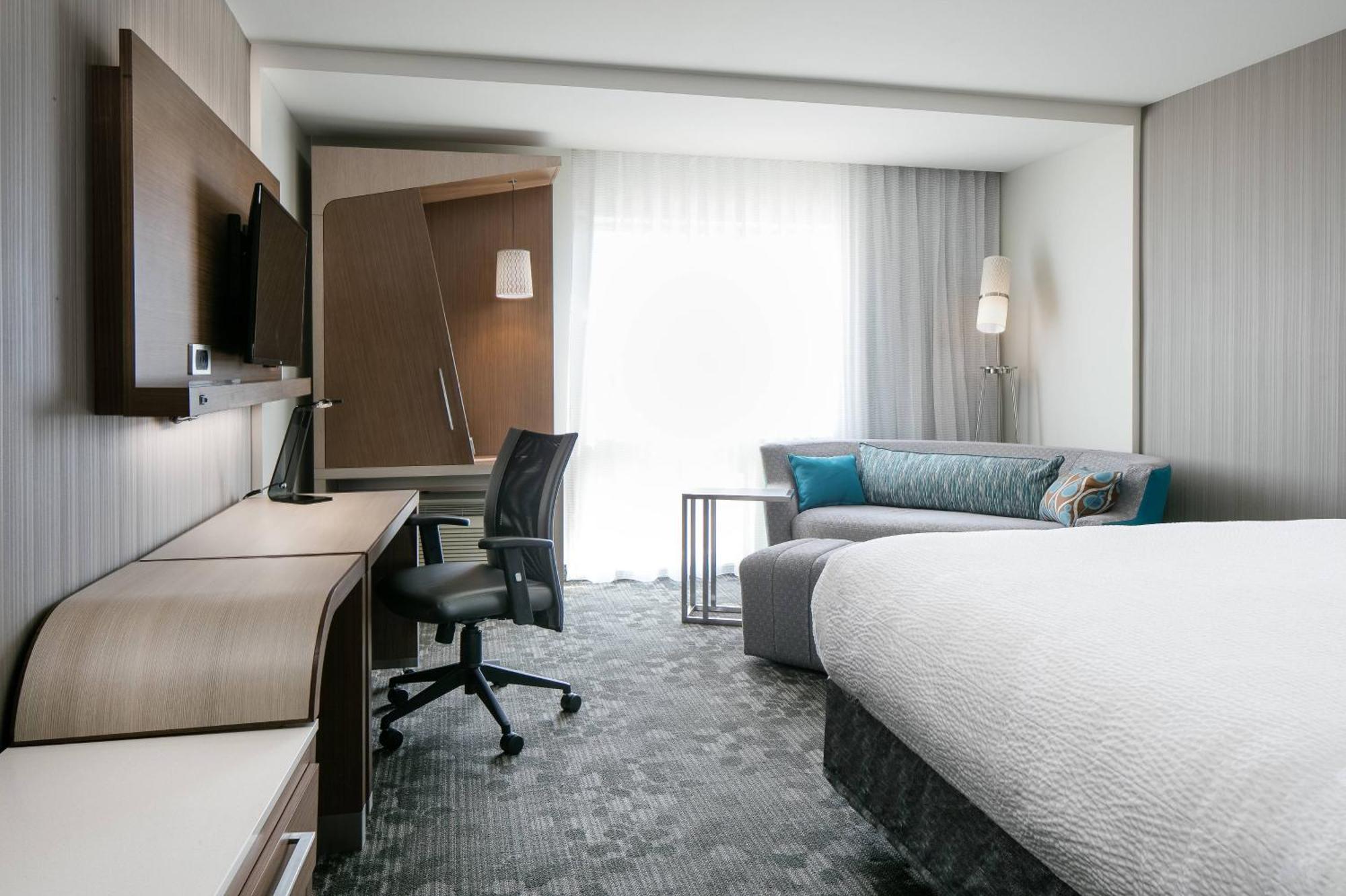 Courtyard By Marriott Omaha Bellevue At Beardmore Event Center Екстер'єр фото