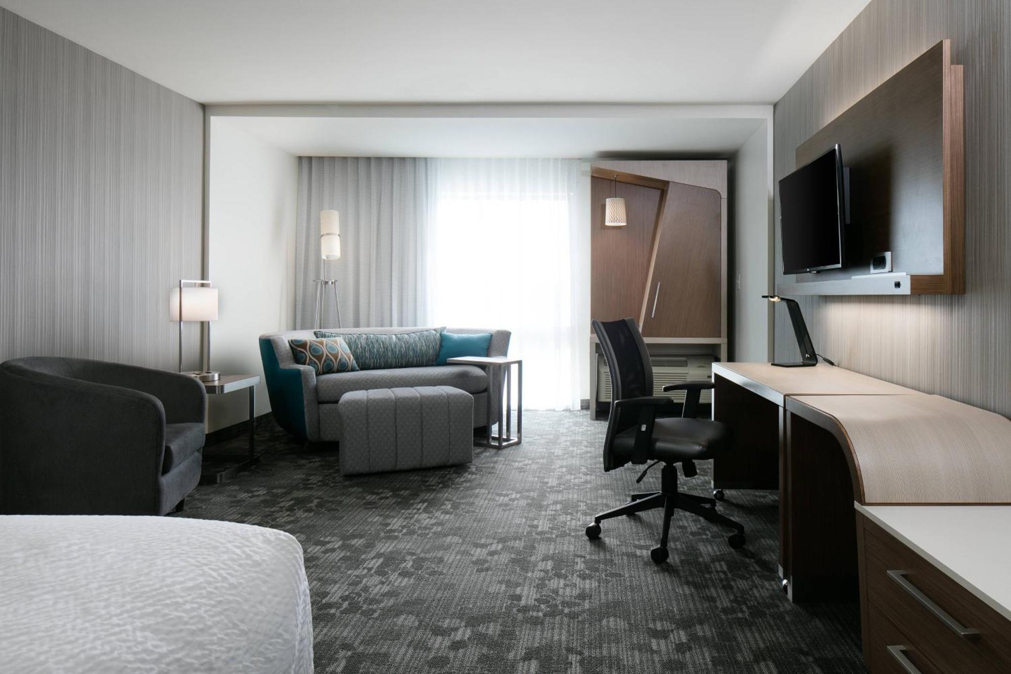 Courtyard By Marriott Omaha Bellevue At Beardmore Event Center Екстер'єр фото