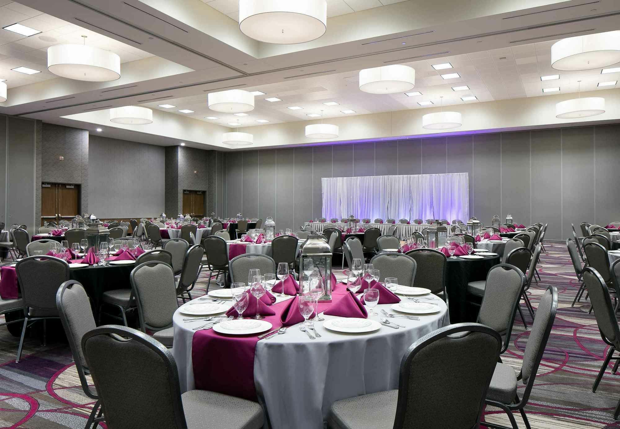 Courtyard By Marriott Omaha Bellevue At Beardmore Event Center Екстер'єр фото